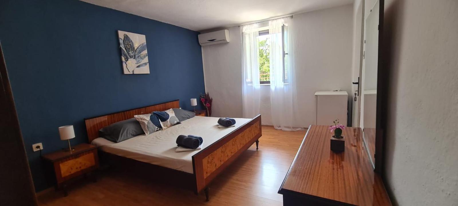 Apartments And Rooms Sanja Sibinj Krmpotski Extérieur photo